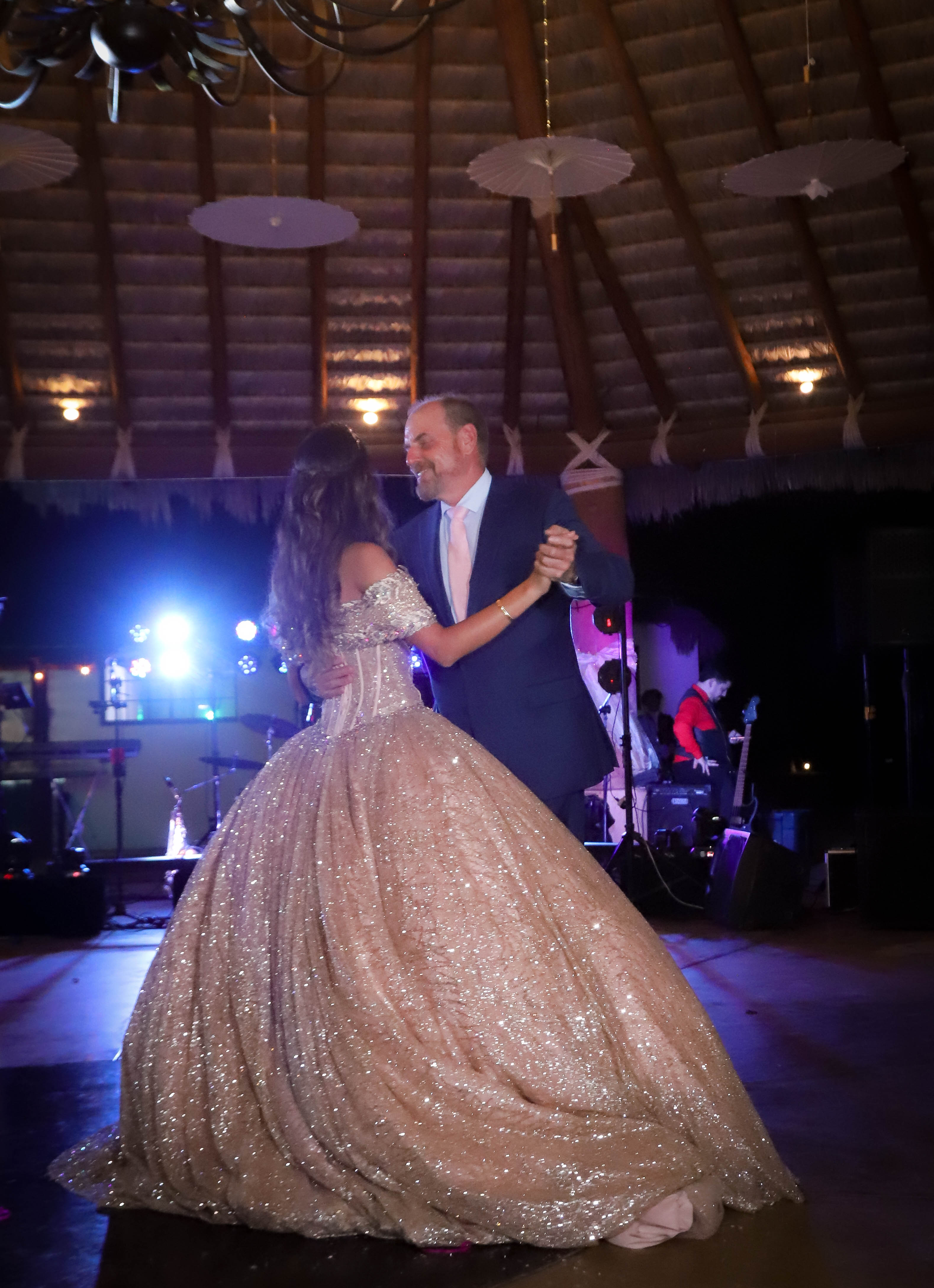 Vals y Bailes